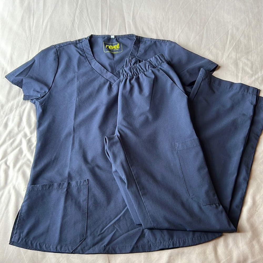 Revel blue scrub set top/bottom size small and xs